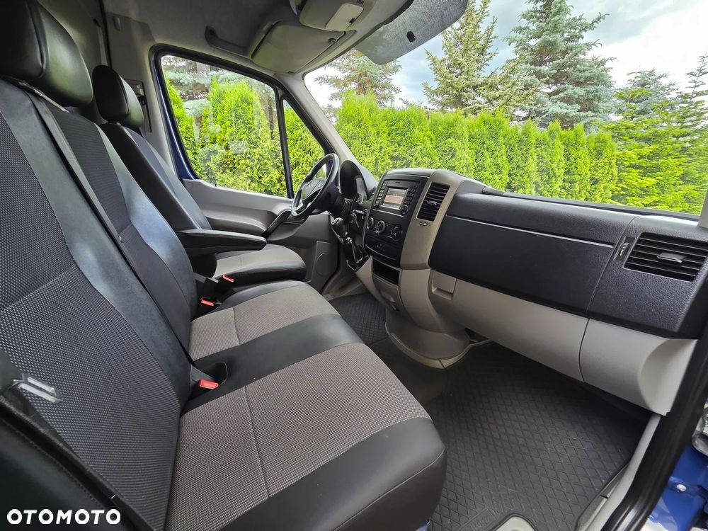 Mercedes-Benz Sprinter - 33