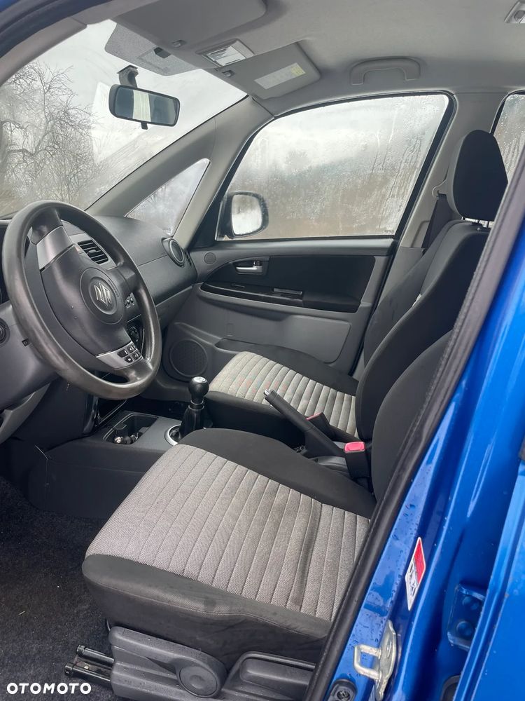Suzuki SX4 - 3