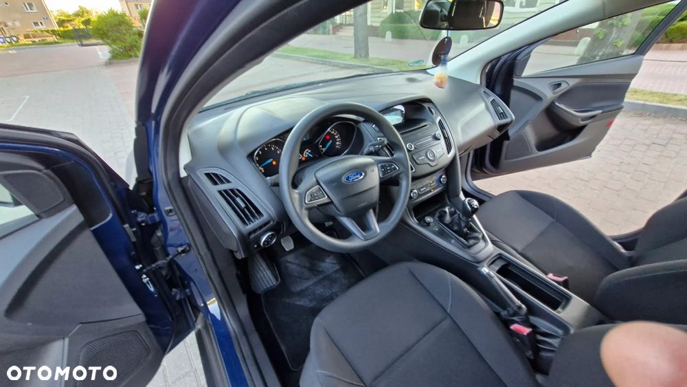 Ford Focus 1.0 EcoBoost Trend - 12