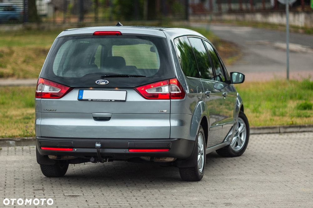Ford Galaxy 2.2 TDCi Titanium - 11