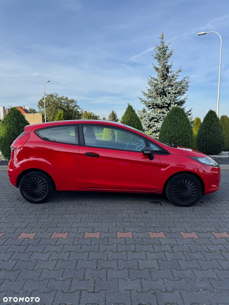 Ford Fiesta 1.4 TDCi Ambiente - 4