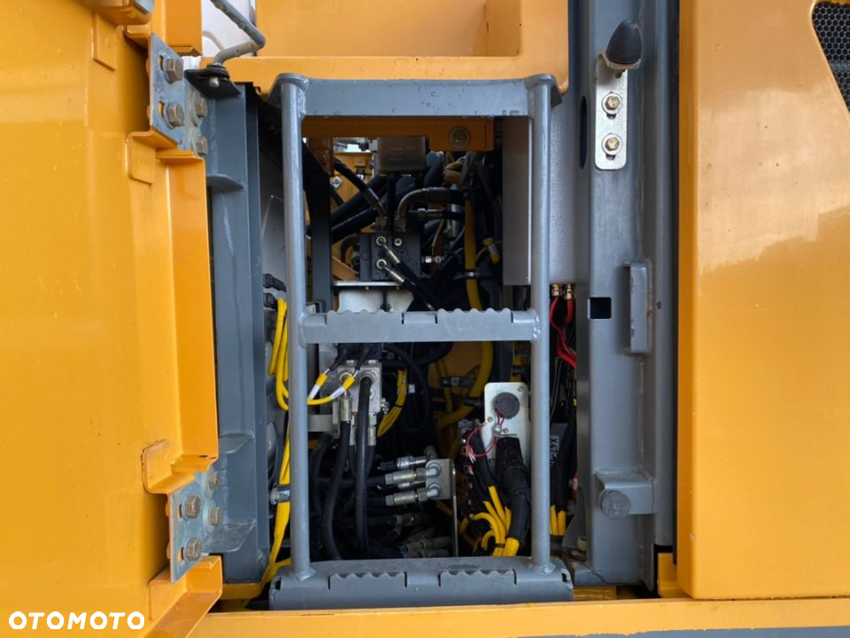 Liebherr R924 - 7