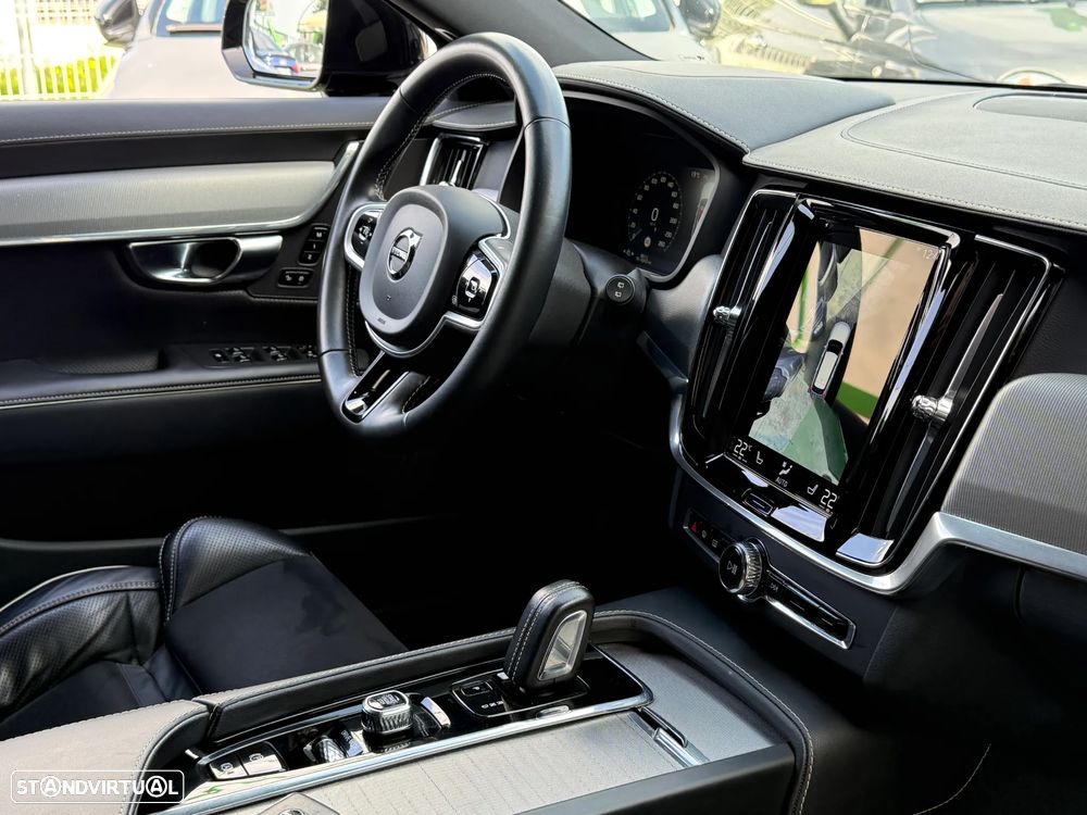 Volvo V90 2.0 B4 R-Design Geartronic - 25