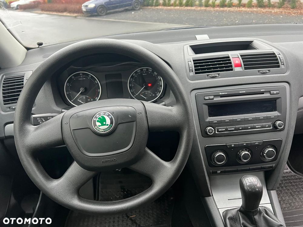 Skoda Octavia 1.4 Active - 22