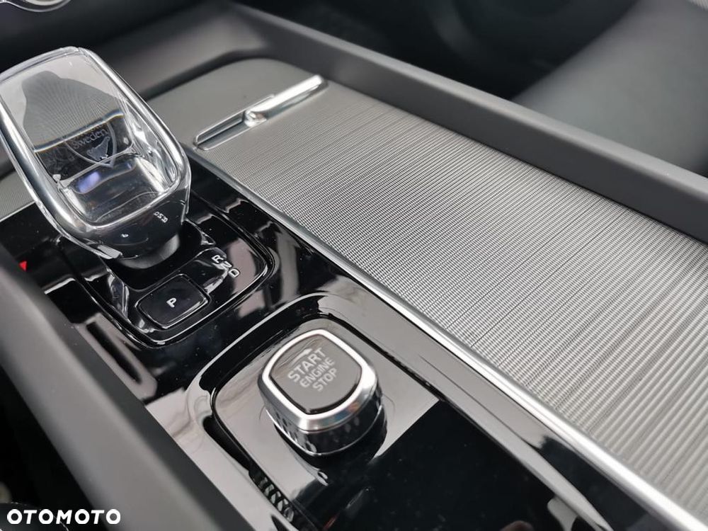 Volvo XC 60 T4 R-Design - 5