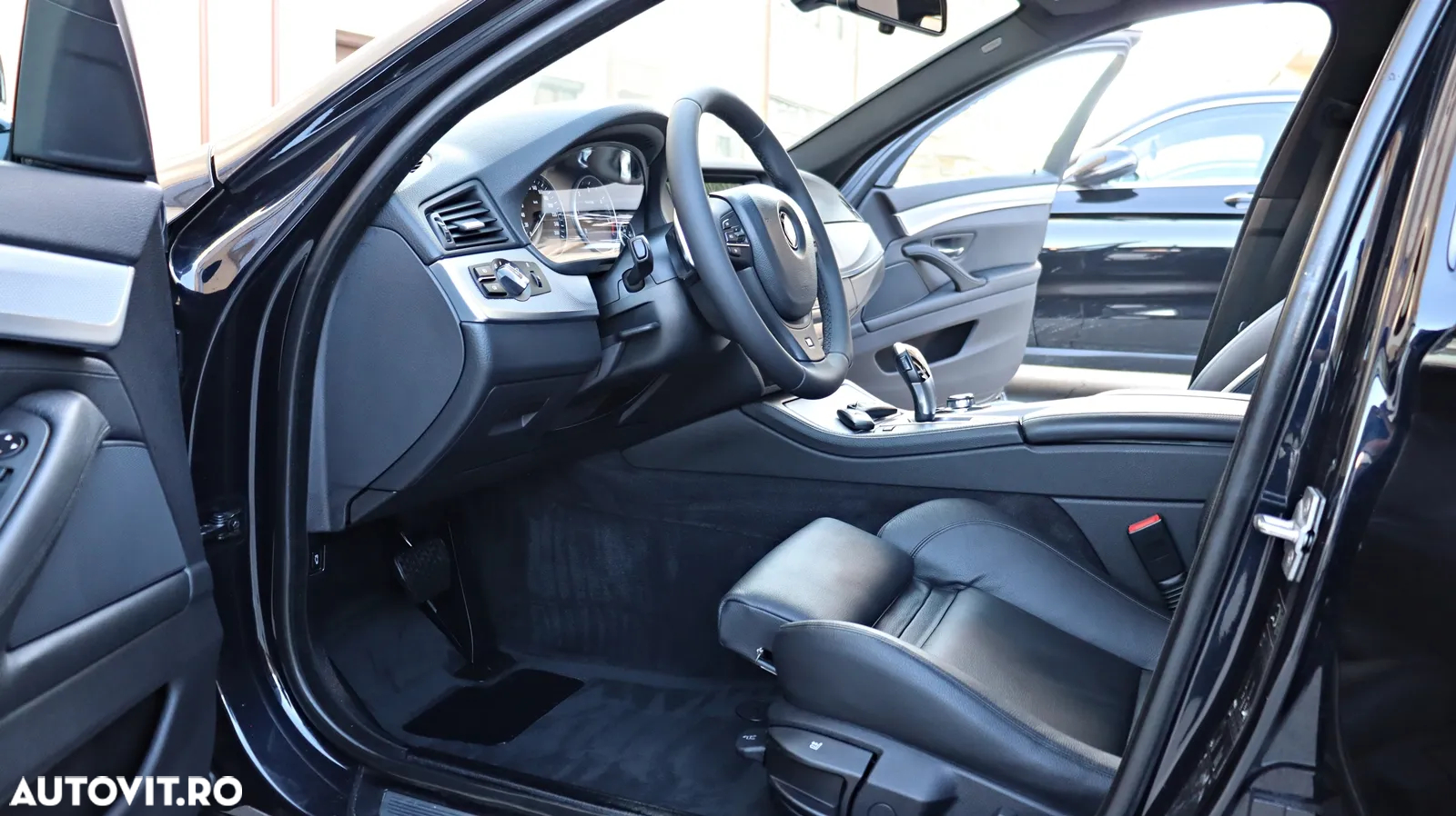 BMW Seria 5 520d - 13