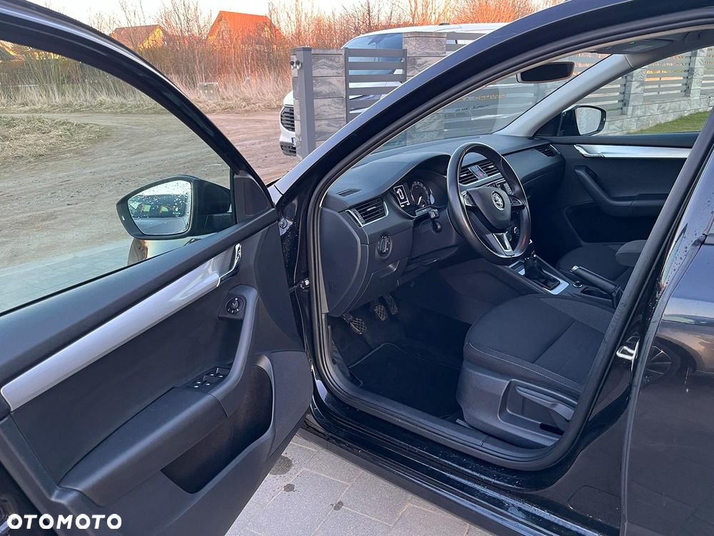 Skoda Octavia 1.6 TDI SCR Ambition - 10