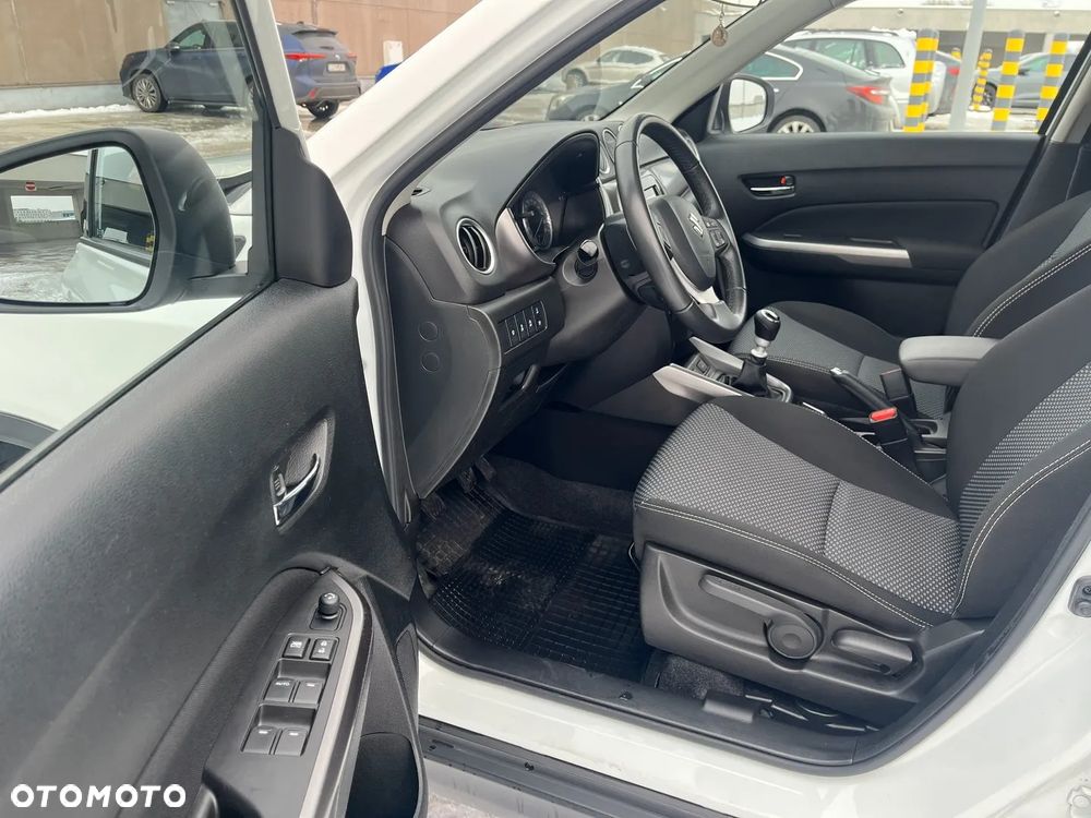 Suzuki Vitara 1.4 Boosterjet SHVS Premium 2WD - 11