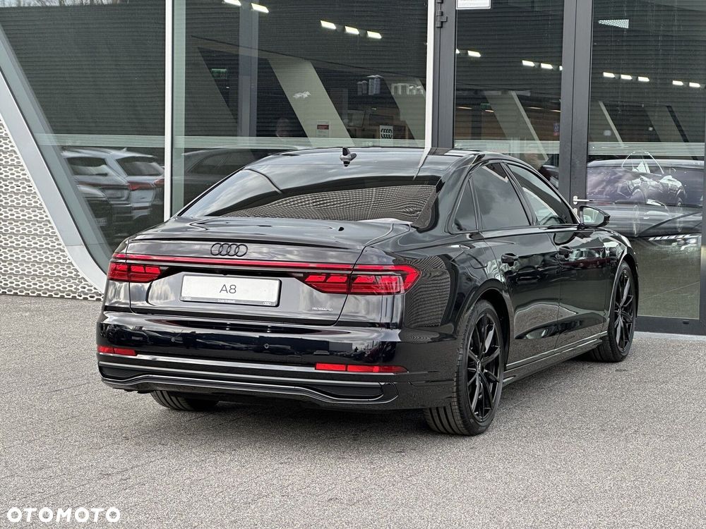 Audi A8 - 7