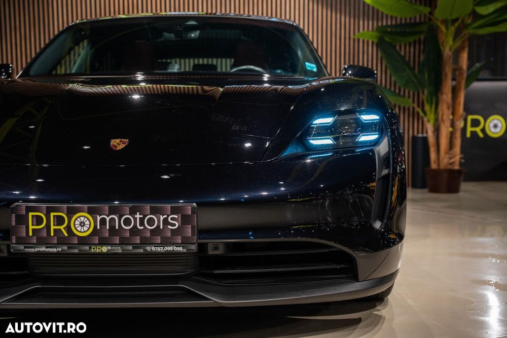 Porsche Taycan 4S - 6