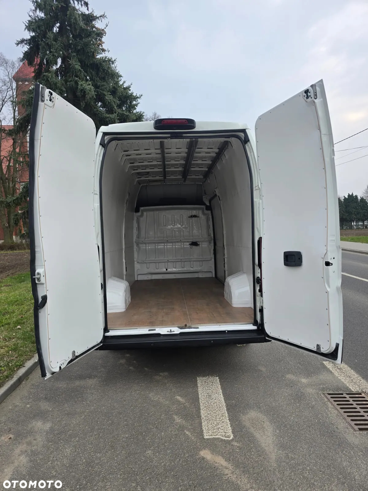 Peugeot Boxer 335 - 17