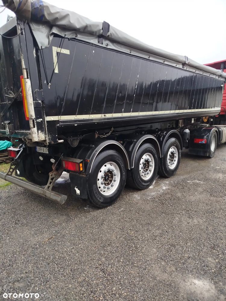 Schmitz Cargobull SKI 24 - 3