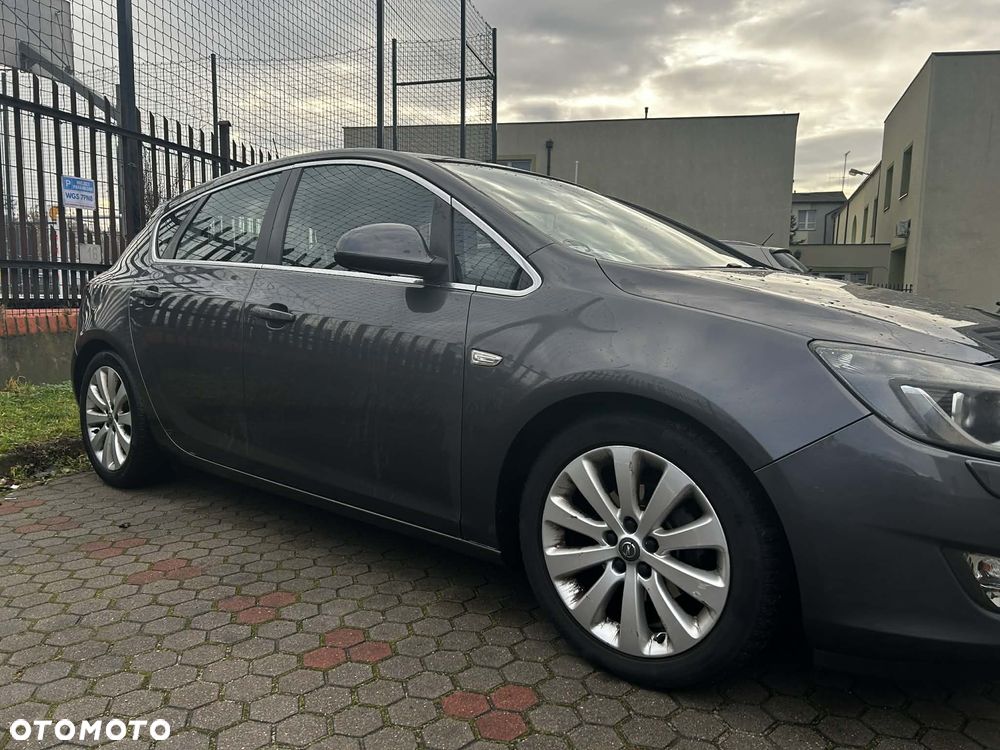 Opel Astra 1.4 Turbo Cosmo - 5