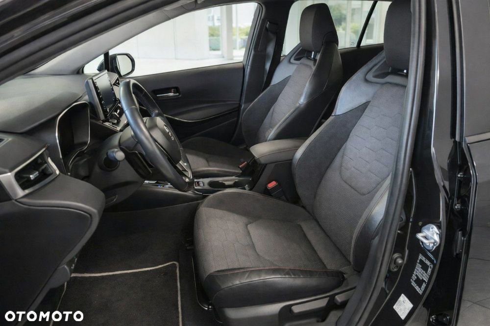 Toyota Corolla 2.0 Hybrid Selection - 6