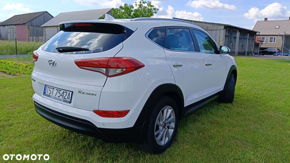 Hyundai Tucson 1.7 CRDI BlueDrive Style 2WD - 4