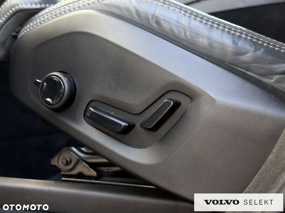 Volvo XC 90 - 19