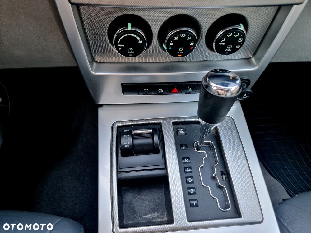 Jeep Cherokee 3.7 Limited - 18