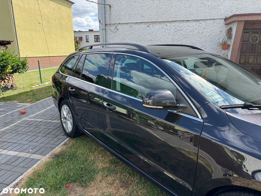 Skoda Superb 2.0 TDI DSG Ambition - 5