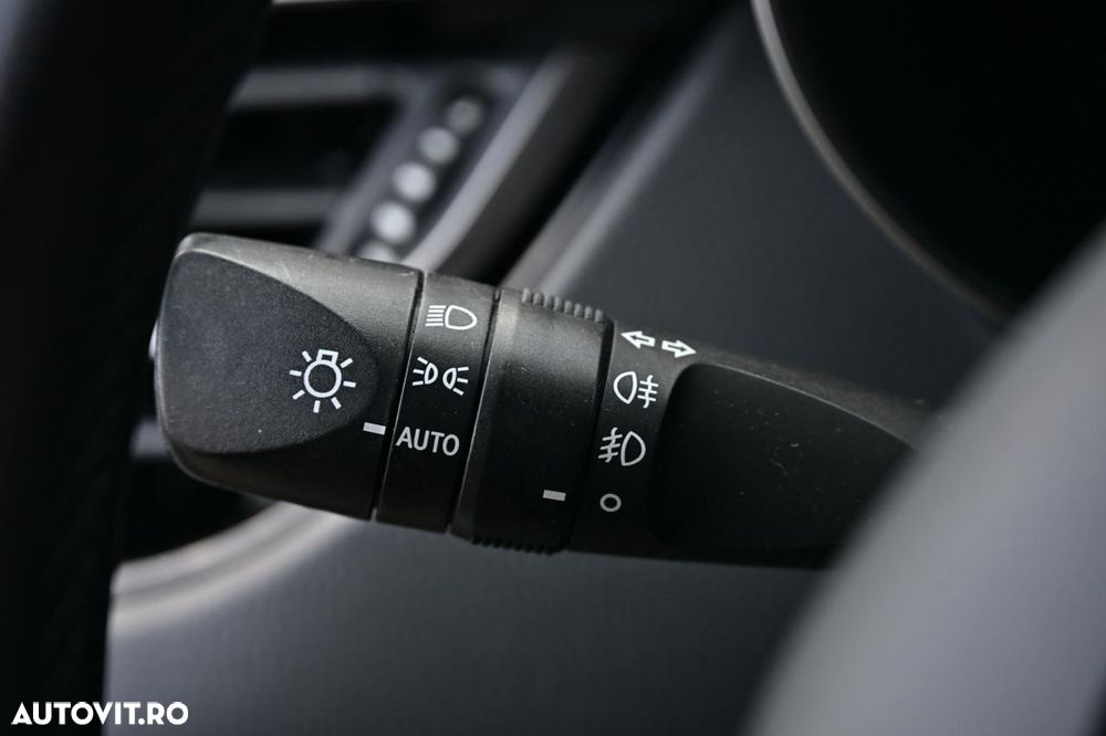 Toyota C-HR Business-Edition - 27