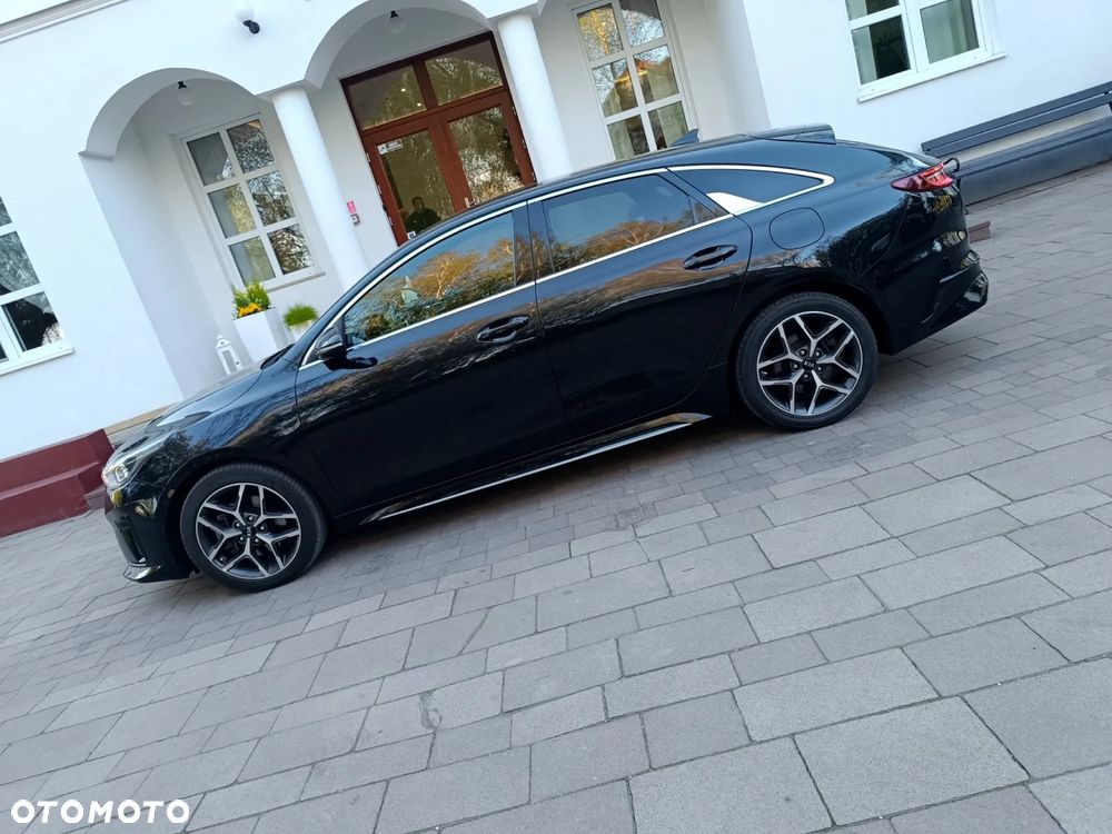 Kia ProCeed 1.4 T-GDI DCT7 OPF GT LINE - 16