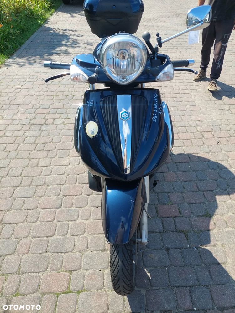 Piaggio Beverly - 8