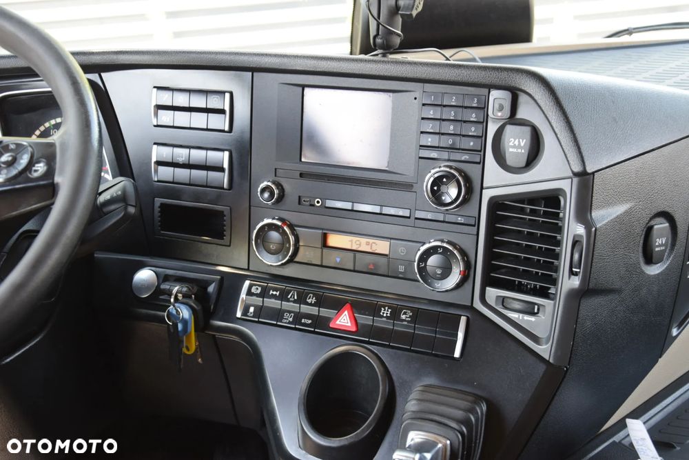 Mercedes-Benz ACTROS 1848 / EURO 6 / HYDRAULIKA / TEMPOMAT / KLIMATYZACJA / SERWISOWANY / SPROWADZONY - 31