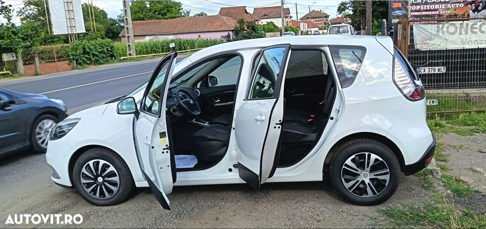 Renault Scenic - 11