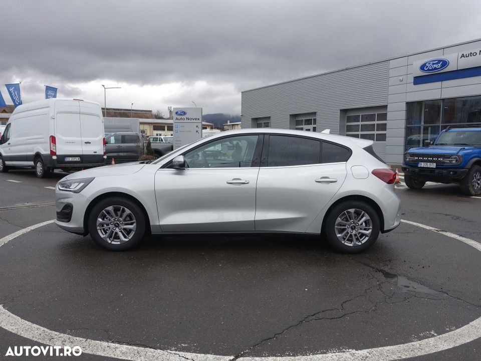 Ford Focus - 2