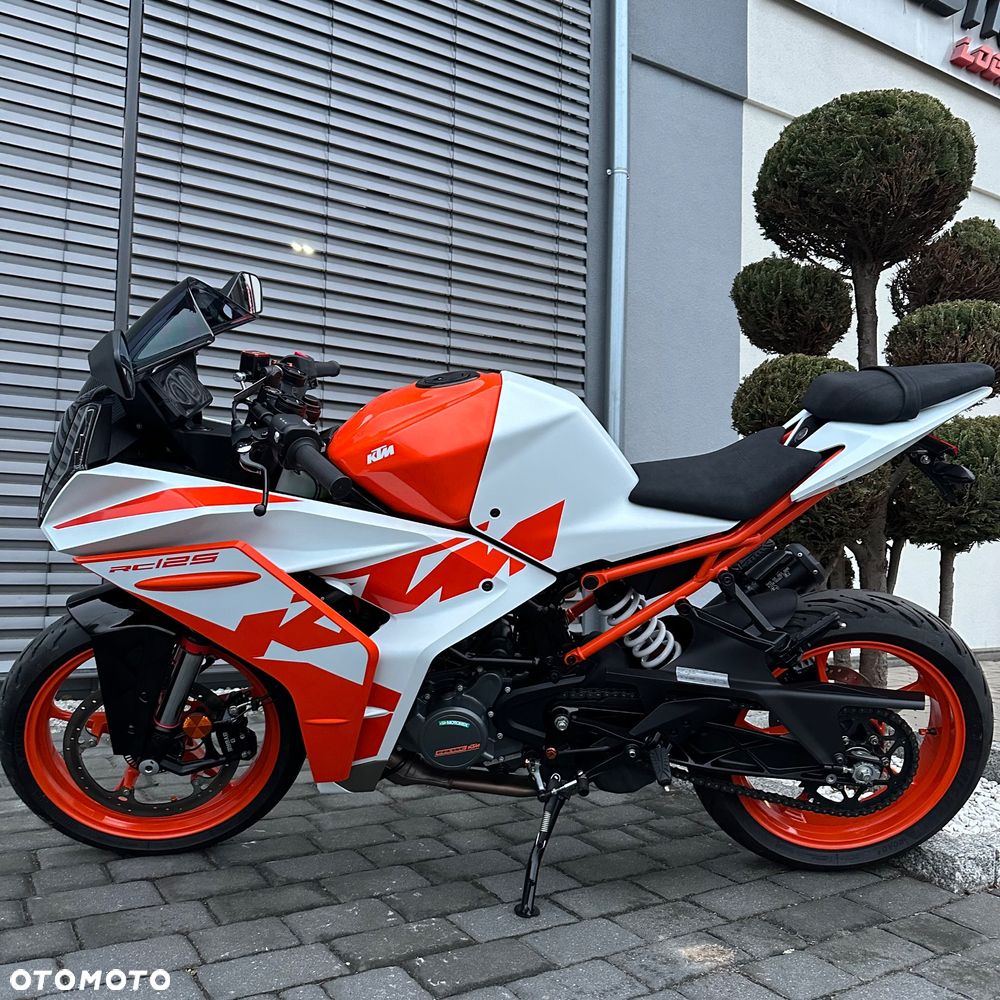KTM RC 125 - 11