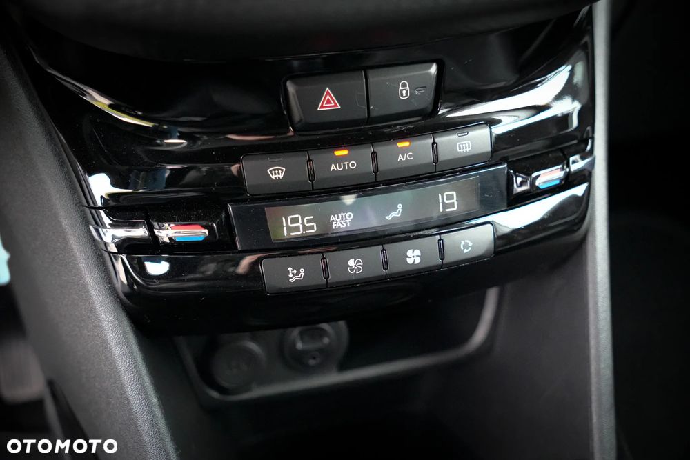 Peugeot 2008 PureTech 110 Stop&Start Allure - 26