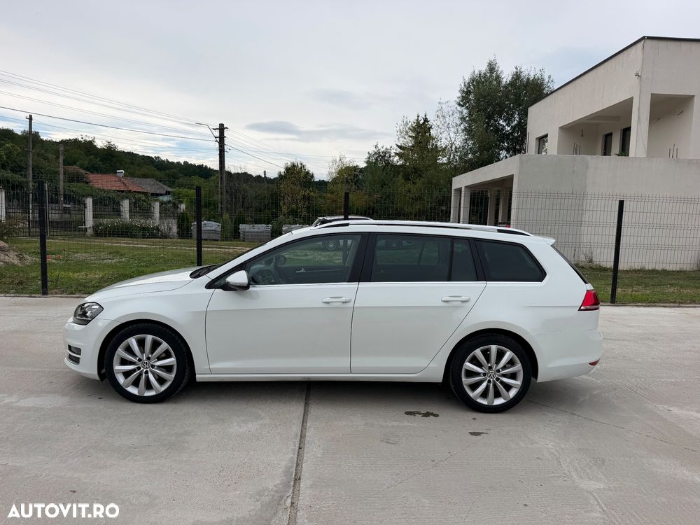 Volkswagen Golf - 8
