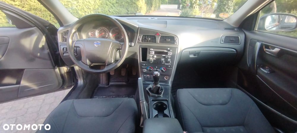 Volvo V70 D5 Comfort - 23