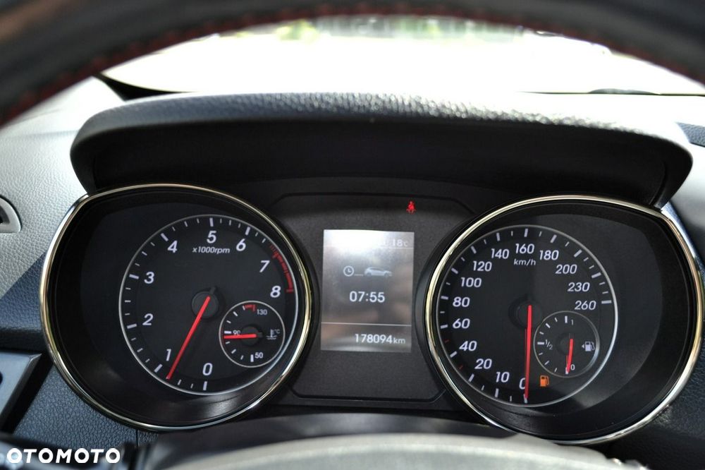 Hyundai i30 1.6 GDI Turbo Luxury - 19