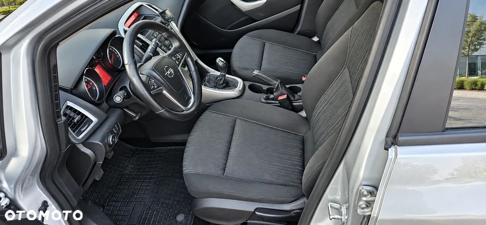 Opel Astra - 9