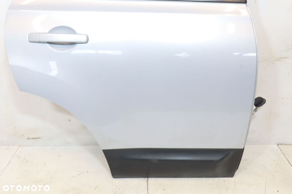 DRZWI PRAWY TYŁ NISSAN QASHQAI I K54 SUV - 4