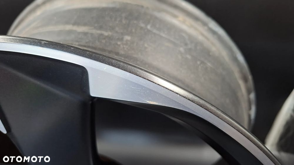 Felga Aluminiowa 18 Cupra Leon 5x112 ET 46 5FA601025H - 4