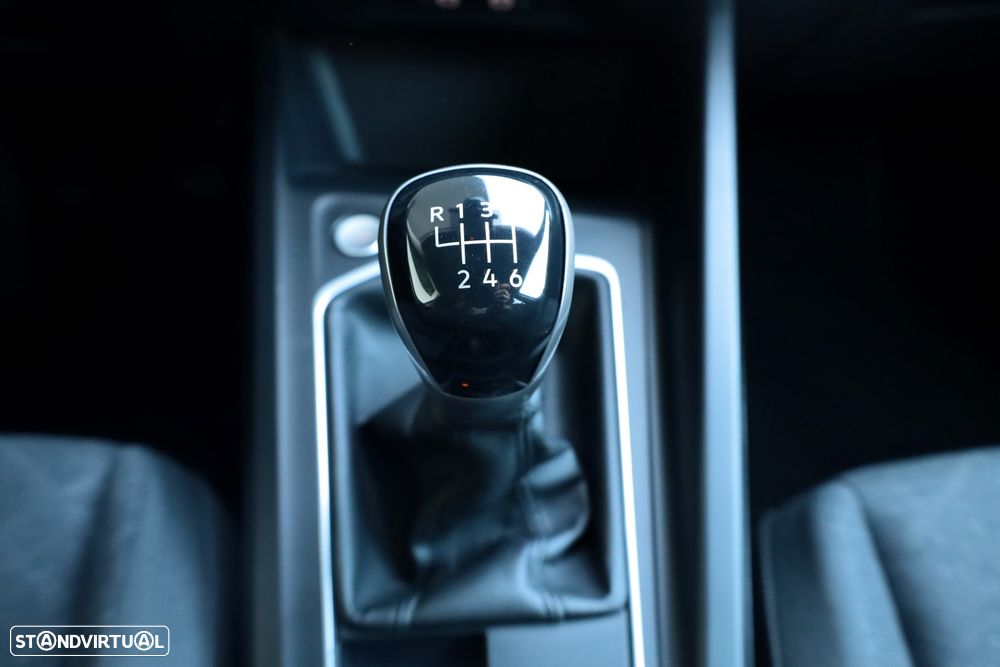 VW Golf 1.0 TSI Life - 20