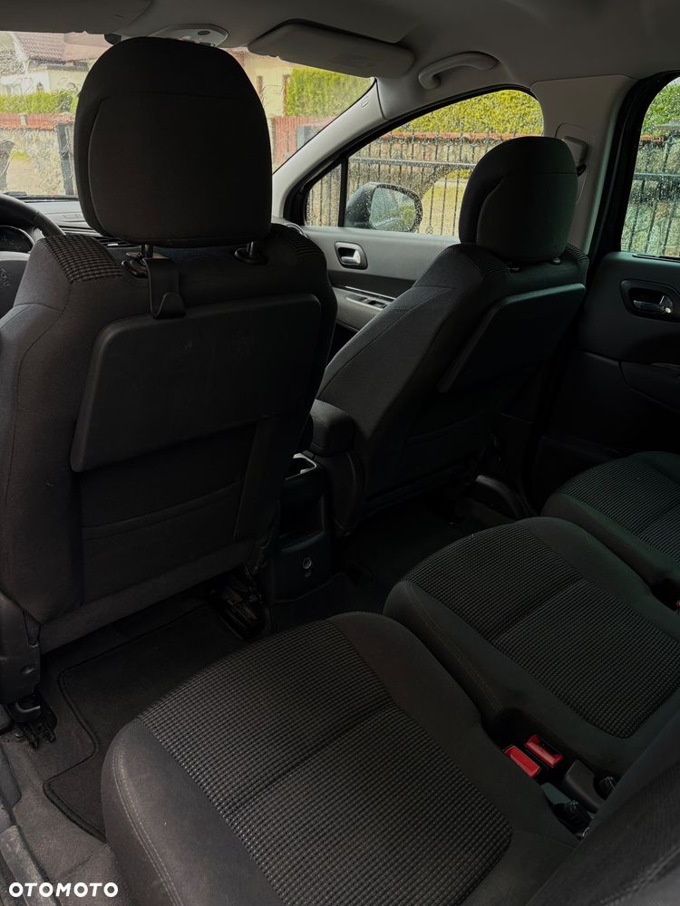 Peugeot 5008 - 9