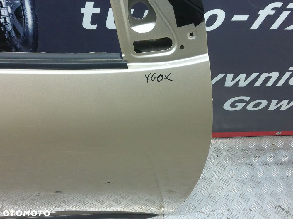 Toyota aygo x 21- drzwi prawe przód - 2