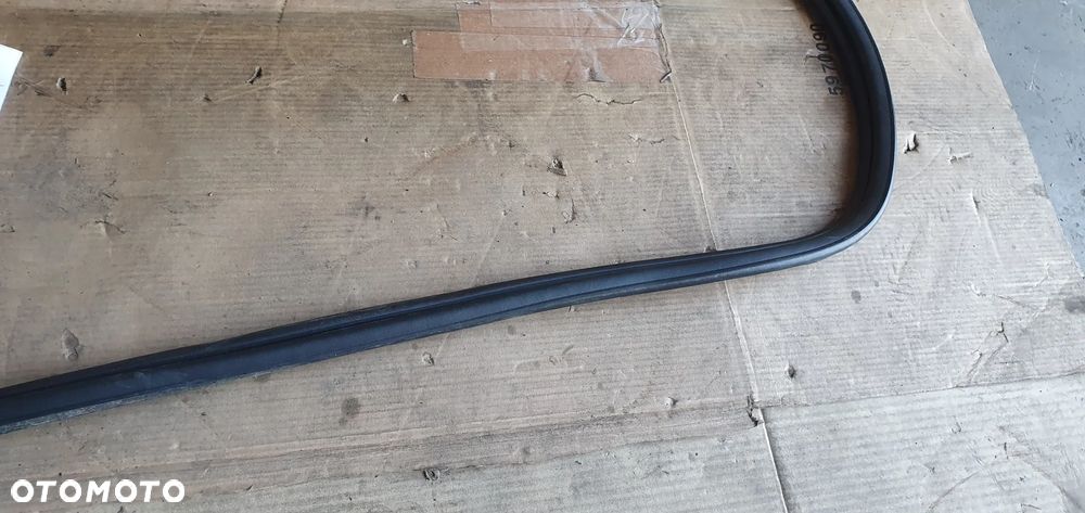 Uszczelka klapy bagażnika Citroen C3 II - 5
