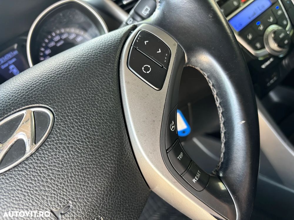 Hyundai i30 - 24