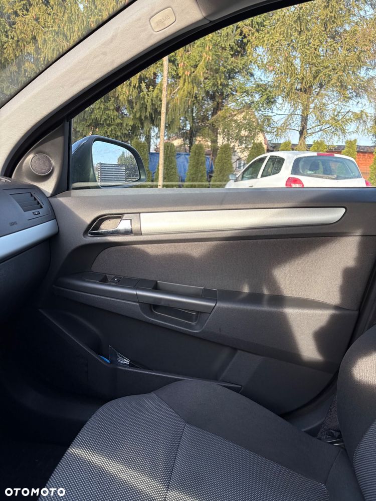 Opel Astra 1.4 - 13