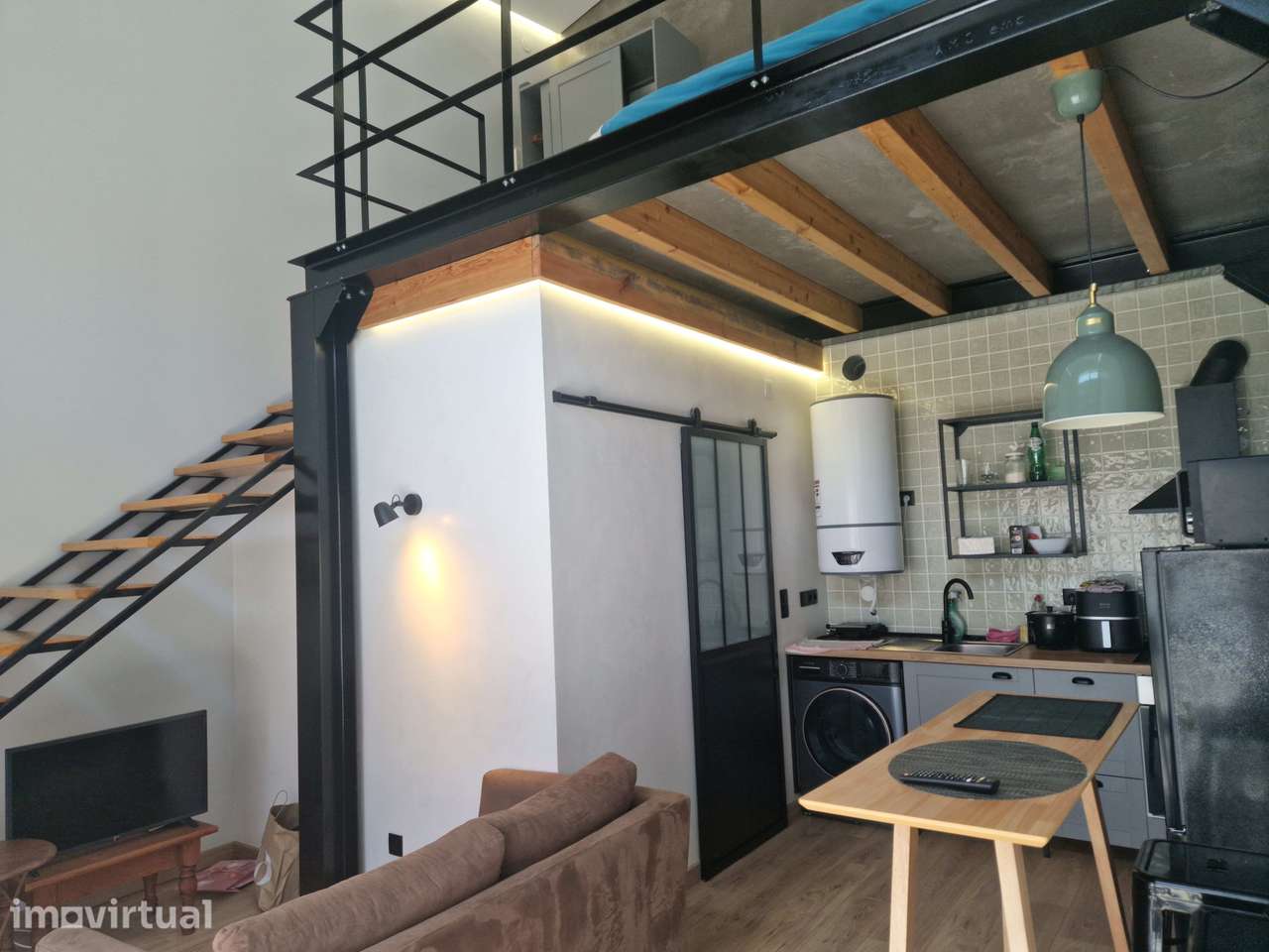 Loft Moderno para Empresas (Tudo Incluído) com Pátio Exterior - Grande imagem: 5/7