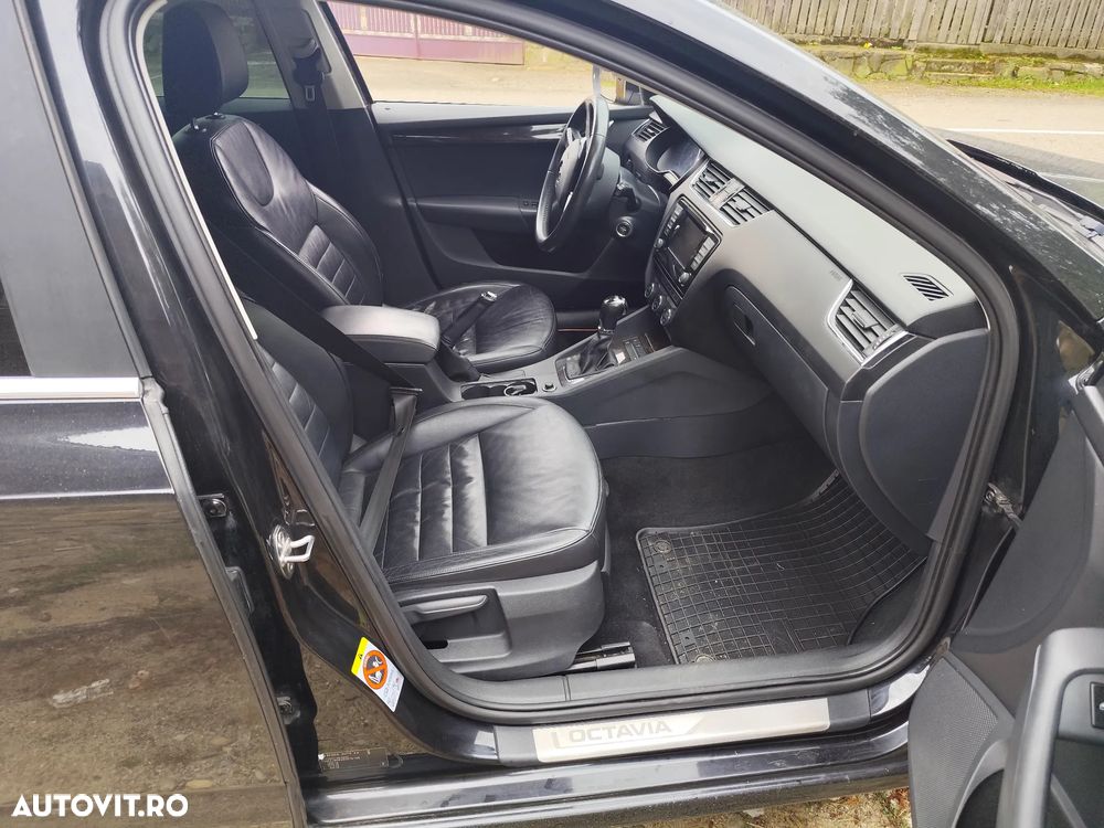 Skoda Octavia 2.0 TDI ELEGANCE DSG - 10