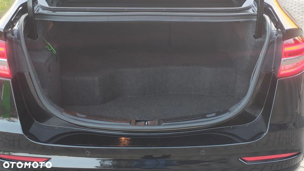 Ford Mondeo 2.0 Hybrid Trend - 12