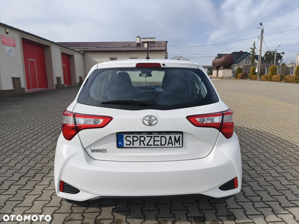 Toyota Yaris - 4