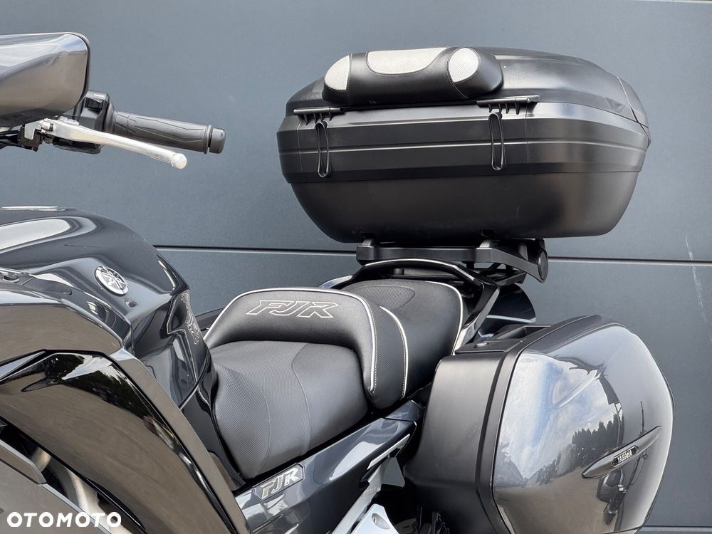 Yamaha FJR - 30