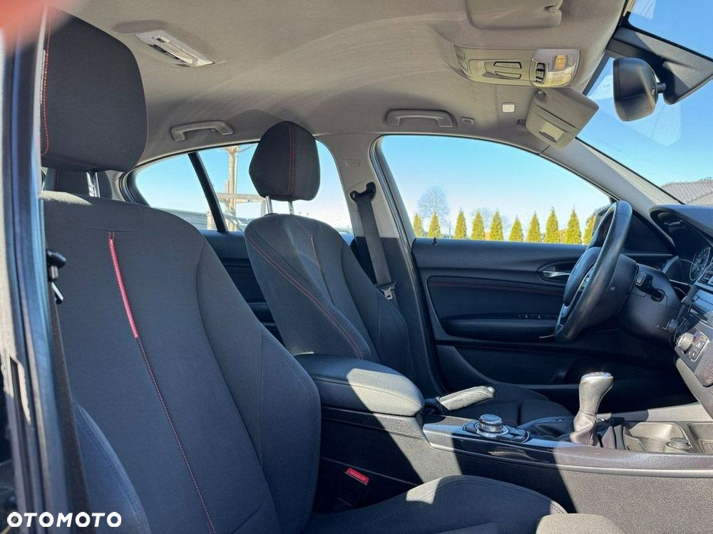 BMW Seria 1 118d Sport Line - 32