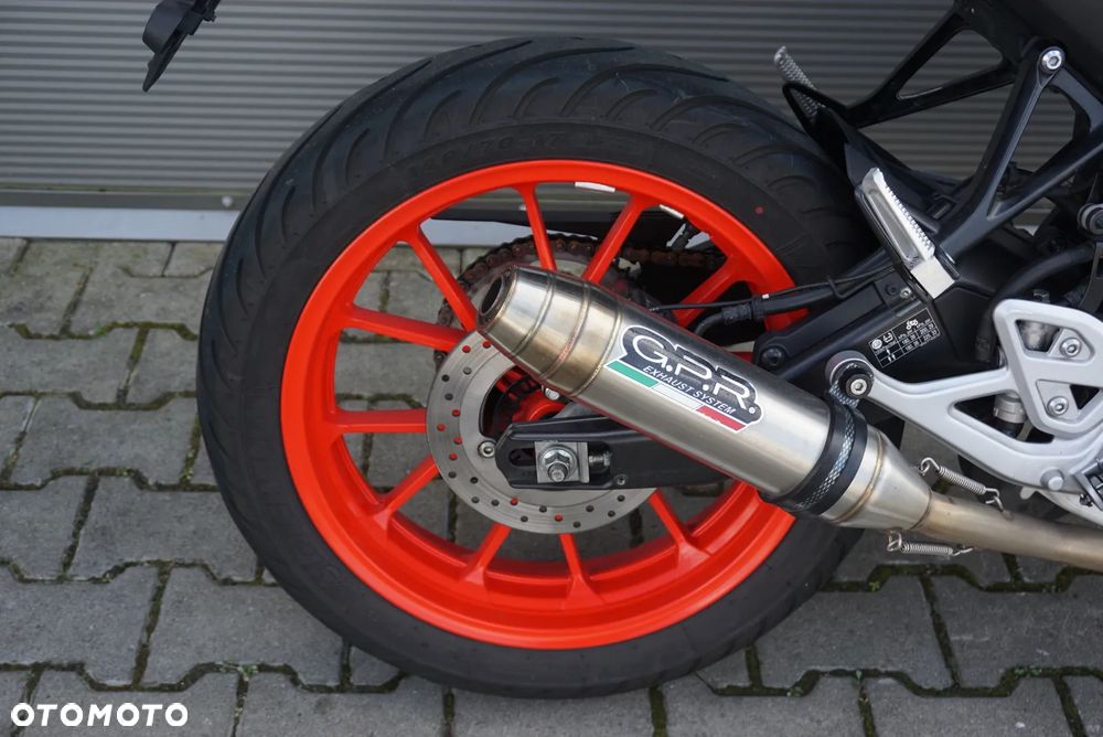 Yamaha MT - 17
