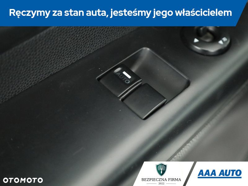 Kia Venga - 16
